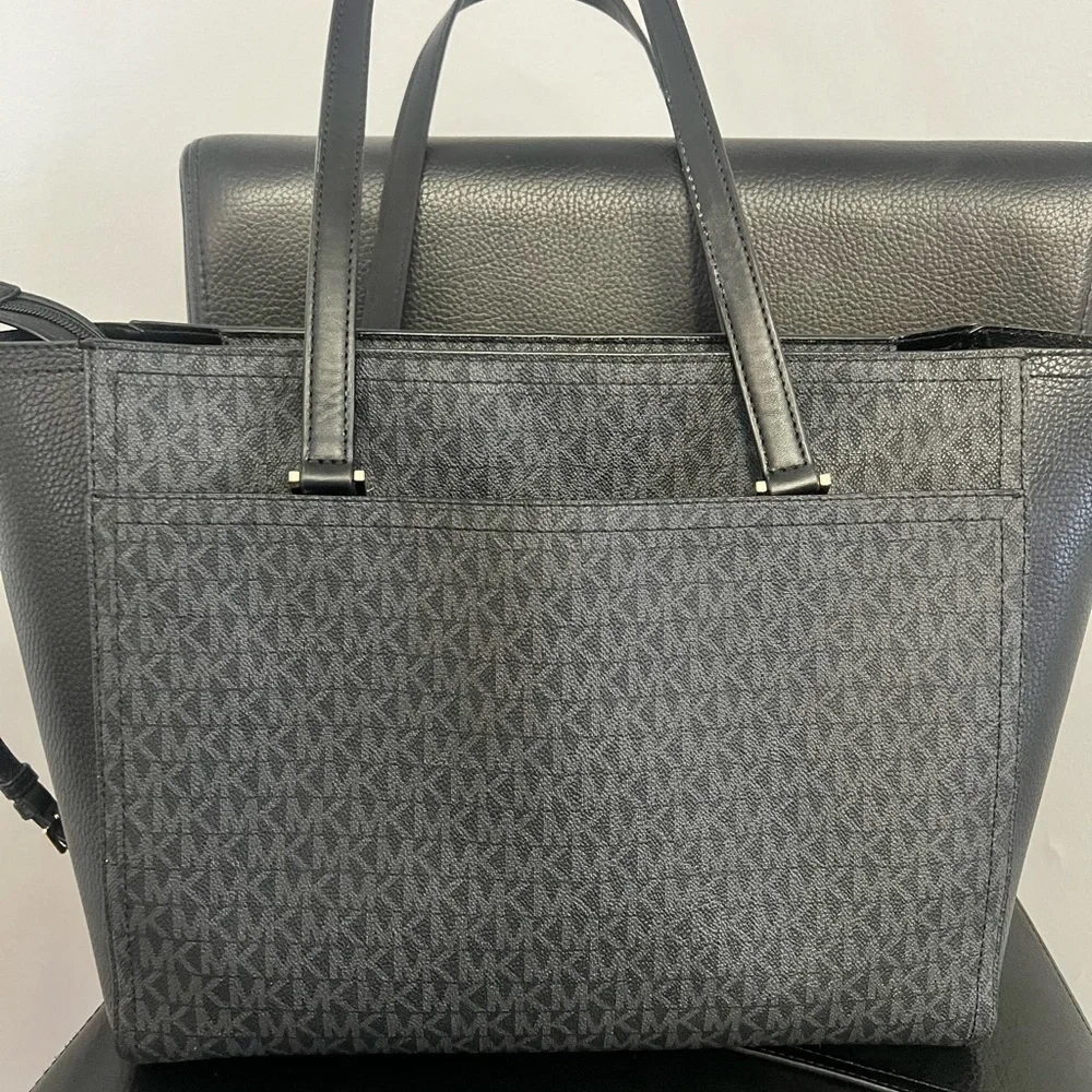 Michael Kors Black Signature Tote Bag & Wallet
